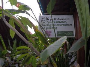 These guys are really trying at Green Garden in Lembongan