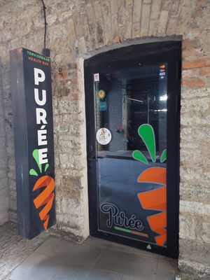 Outside at Purée Health Bar in Tallinn
