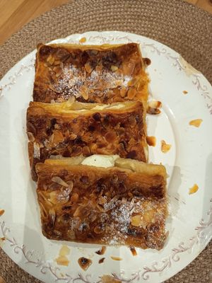 Melting in mouth 😋 at Purée Health Bar in Tallinn