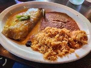  at El Tipico in Toledo