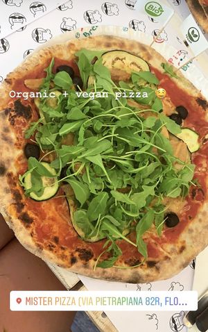 Organic + Vegan *swooo* , vegetarians recommended by Alessandra our super sweet waitress at Mister Pizza - Via Pietrapiana in Florence