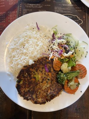 Steak de quinoa  at Atelie Cafeteria in Rio De Janeiro
