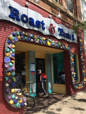 Sign at Roast and Toast Cafe in Petoskey