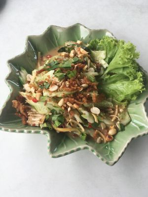 Banana blossom salad at Suan Eakaparp Vegetarian - สวนเอกภาพ อาหารเจ素食餐廳 in Pattaya