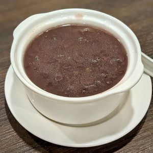 Vegan Lotus Seed Red Bean Paste at New Fut Kai Vegetarian 新佛界素食 in Central Singapore
