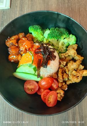 Sweet and Sour Pork Don at New Fut Kai Vegetarian 新佛界素食 in Central Singapore