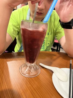 Fizzy berry 9/10  at New Fut Kai Vegetarian 新佛界素食 in Central Singapore