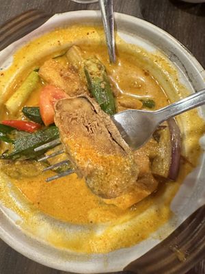 “Fish” piece  at New Fut Kai Vegetarian 新佛界素食 in Central Singapore