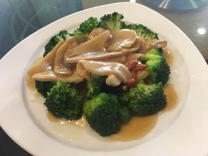 Broccoli !! at New Fut Kai Vegetarian 新佛界素食 in Central Singapore