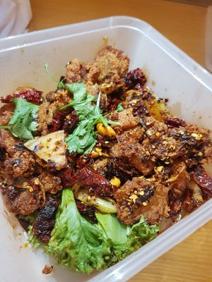 Mala crispy chicken ~ good ~  Grab food at New Fut Kai Vegetarian 新佛界素食 in Central Singapore