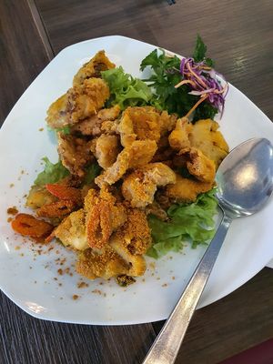 Crispy turmeric plum abalone mushroom at New Fut Kai Vegetarian 新佛界素食 in Central Singapore