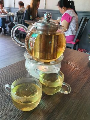 Taiwan flower tea at New Fut Kai Vegetarian 新佛界素食 in Central Singapore