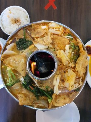 Laksa Hotpot at New Fut Kai Vegetarian 新佛界素食 in Central Singapore