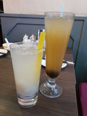 Sour sop and plum juice at New Fut Kai Vegetarian 新佛界素食 in Central Singapore