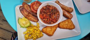 Full English. Epic! 🍅🍽🥓🥑☕ at Lil Mama's Vegan Kitchen in Paignton