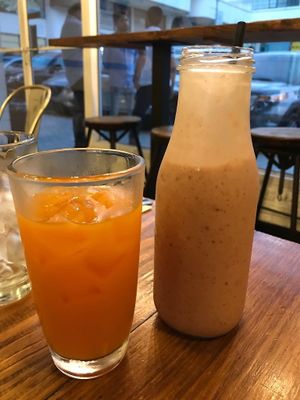 Nice healthy fresh drinks at Vitali in Panama City