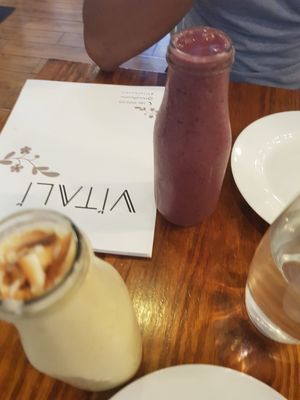 Acai smoothie at Vitali in Panama City