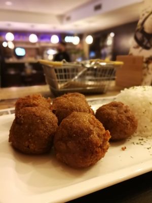 Lentil ballmeats, delicious at Barallocas in Pontevedra