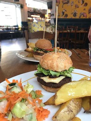Burgers at Cafe Mutin in Geneva