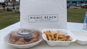 Cauliflower wings and fries at Picnic Beach in Gulf Shores