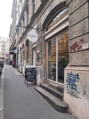  at Ausnahmsweise in Vienna