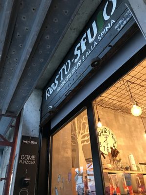 Shop Window  at Resto Sfuso Roma in Rome