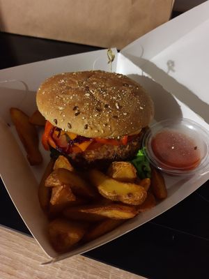 Burger at Manna 68 in Gdansk