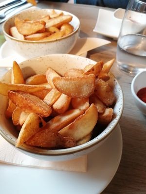 Potato wedges 😍 at Manna 68 in Gdansk