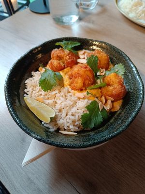 Cauliflower with saffron and almond sauce with pulao rice #Veganuary at Manna 68 in Gdansk