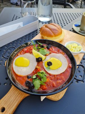 Vegan shakshuka at Manna 68 in Gdansk