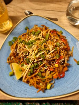 Chow mein at Manna 68 in Gdansk