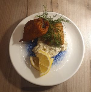 Jackfruit "fish" served with GF tartar sauce at Manna 68 in Gdansk