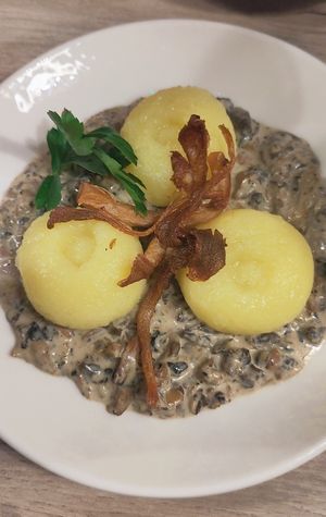Schlesische Teigtaschen mit Pilzsauce at Manna 68 in Gdansk