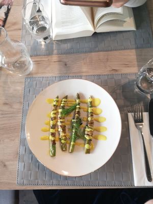 Asparagus with bacon flavored zucchini and Hollondaise sauce at Manna 68 in Gdansk
