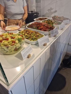 Salad buffet at BON in Barcelona