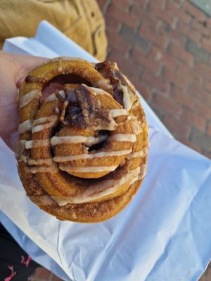  at Oakleaf Cakes in Boston