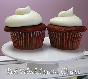 From the website ☺️  at Oakleaf Cakes in Boston