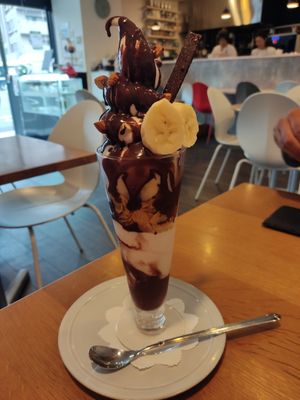 Chocolate and banana parfait at Veggy Way in Sapporo
