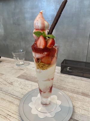 Strawberry sundae   at Veggy Way in Sapporo