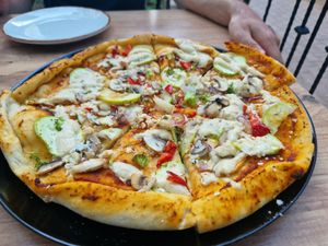 Vegetable pizza at Vegan House in Antalya