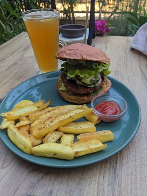 Vegan burger and kombucha at Vegan House in Antalya
