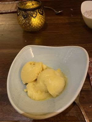 Postre 🍨   at Mayura in Barcelona