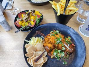 Main tempeh sate at Vlint 21 in Borger