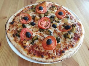 Veggout pizza also available with vegan cheese for free at Make It Pizza and Salad in Koh Phangan