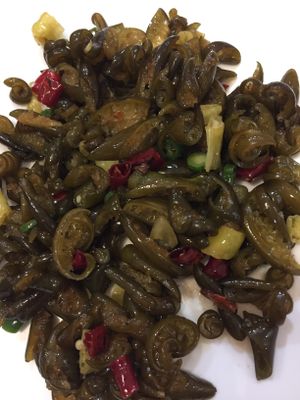 This seaweed dish was absolutely perfect! at JingXin in Changsha