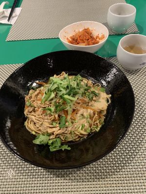 Unexpectedly cold  at Meimen FángKōngDòng 梅門防空洞 in Taipei