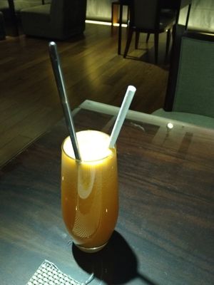 水果汁 at Meimen FángKōngDòng 梅門防空洞 in Taipei