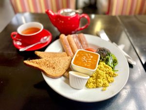 Full Vegan Breakfast with Toast and Rooibos Tea £12.45  at Prana Cafe in Leicester