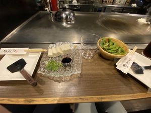 Tofu and edamame appetizers. VEGAN at Kamehameha - かめはめは in Kyoto