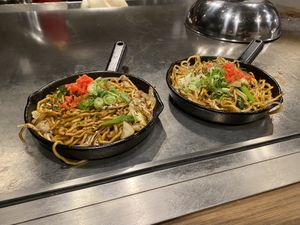 Fried soba noodles (yakisoba) with meat on the left and without meat on the right   at Kamehameha - かめはめは in Kyoto